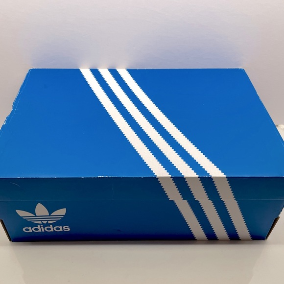 Adidas Pro Model ‘New York’, Size 9.5, New w/ Box - Picture 3 of 12